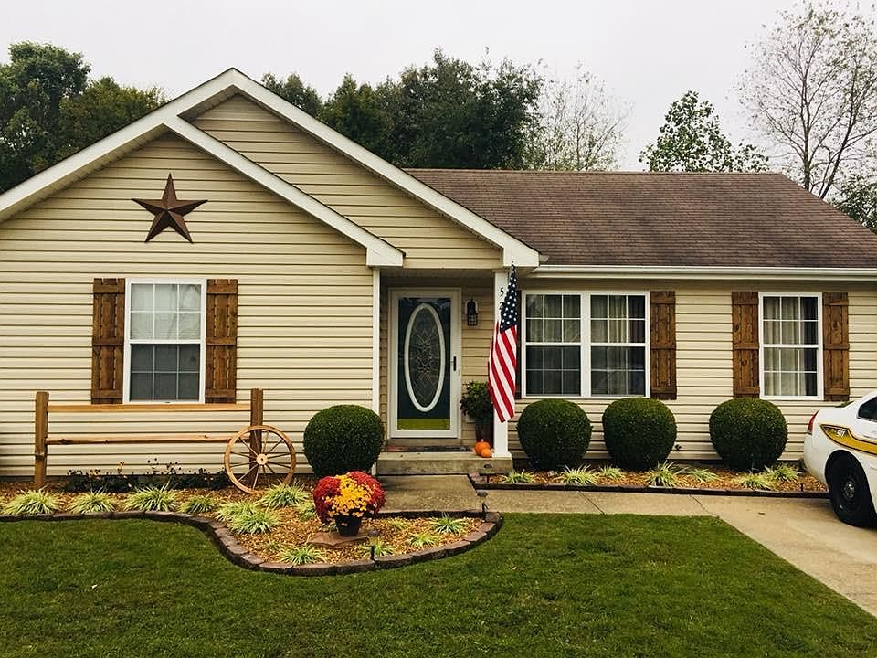 1st image of 520 Caney Ct
