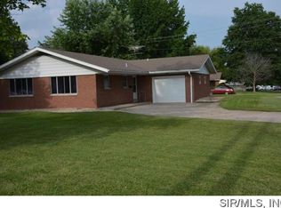 1619 Main St, Highland, IL 62249