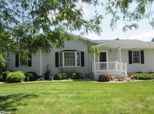 11042 146th Ave, West Burlington, IA 52655