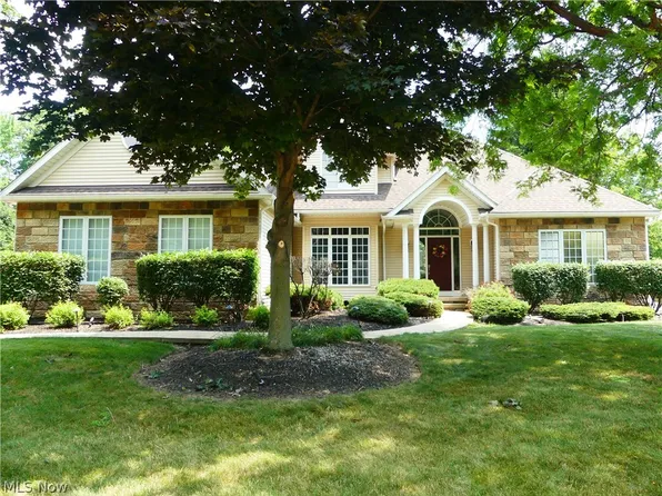 7395 Hunting Lake Dr, Painesville, OH 44077