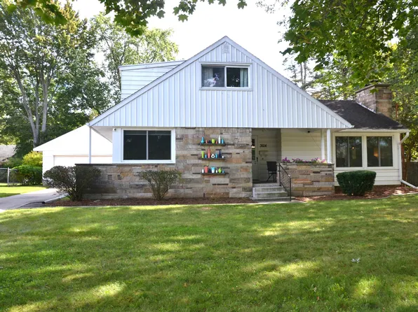 3614 McKeith Rd, Midland, MI 48642