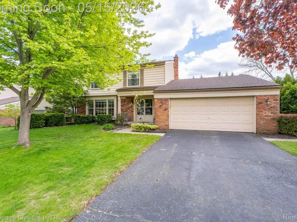 8648 Tamarack Dr, Shelby Township, MI 48317