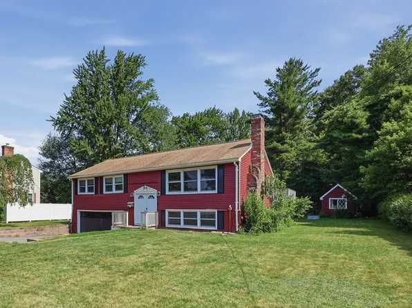 20 Cathy St, Fitchburg, MA 01420