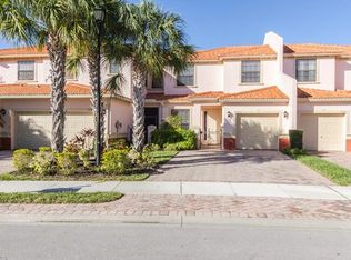 15232 Summit Place Cir, Naples, FL 34119