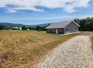176 Meadow Land Ln, Pikeville, TN 37367