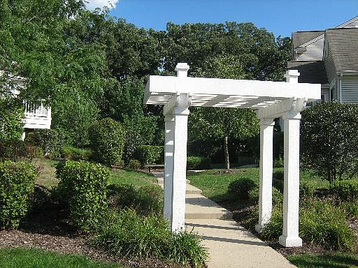 2nd image of 533 Cary Woods Cir