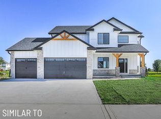 17502 Berkshire Pkwy, Clive, IA 50325