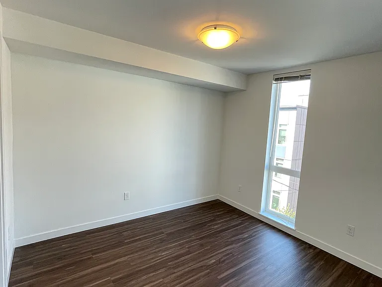 Queen Anne Flats — Photo 59