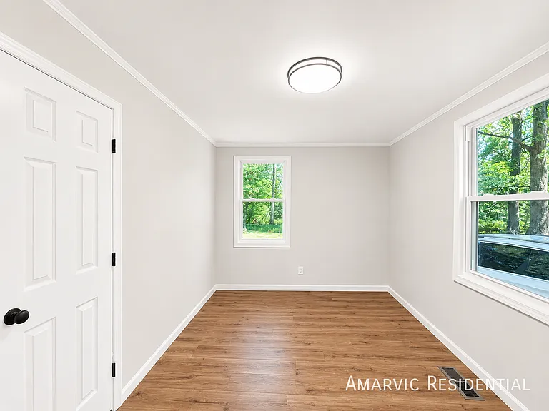 807 Candlewood Dr — Photo 15