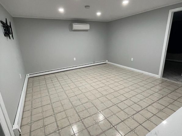 (undisclosed Address)