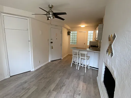 Rented by Performing Assets Corp | media 4