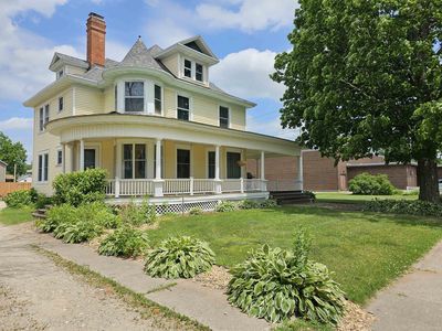 218 E Main St, Weyauwega, WI, 54983