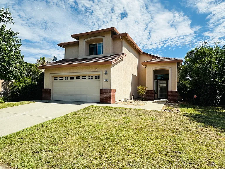 3557 Envero Way — Photo 2