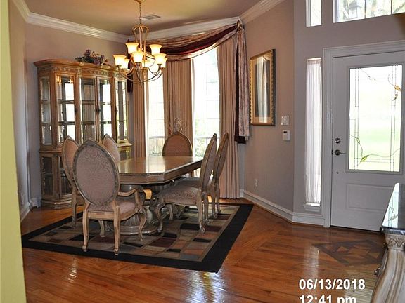 4th image of 1001 Plantation Dr