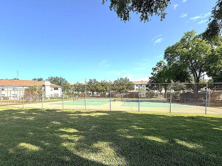 2906 S Semoran Blvd — Photo 15
