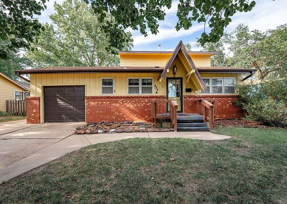 1st image of 723 Carl Ave