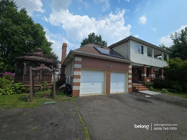 12 Orchard Ln, Bordentown, NJ 08505