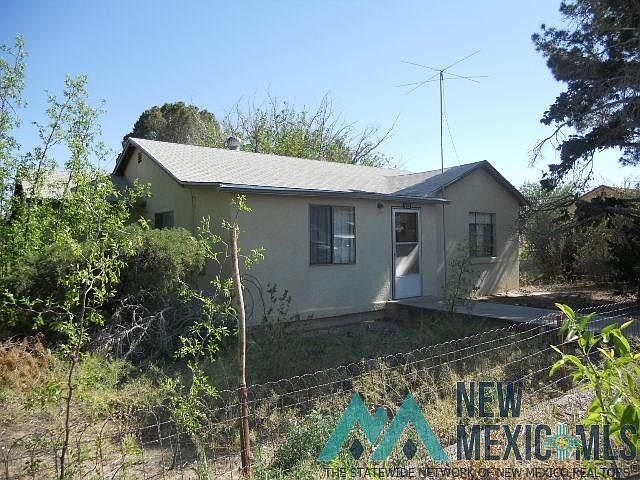 1st image of 802 Olivo St