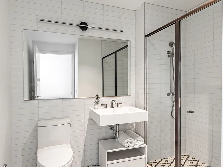 955 Sterling Pl #606 — Photo 5