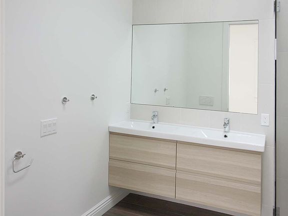 5th image of 15 Wetmore St