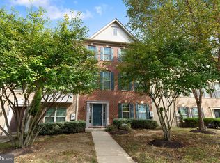 8912 Tower Pl, Lanham, MD 20706