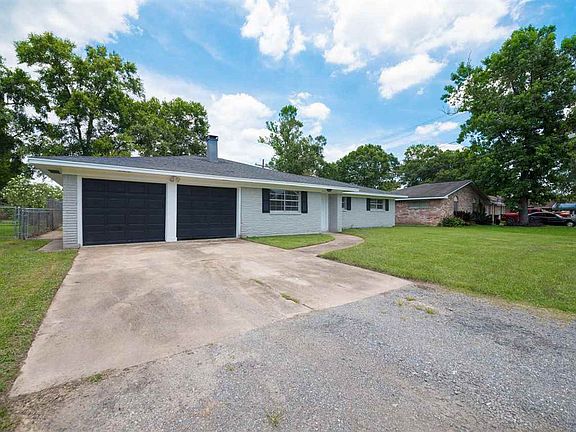 3rd image of 455 Moore Dr