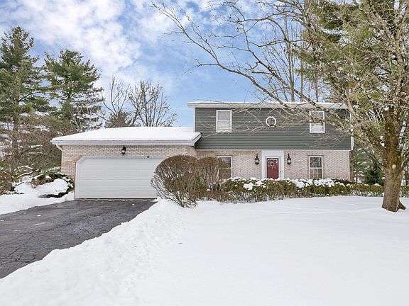 2nd image of 12825 Fox Run Ct S