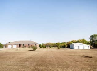 7706 Lawrence #2220, Monett, MO 65708