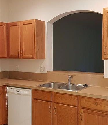 4th image of 3293 Antica St