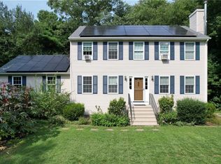 26 Link Ln, Richmond, RI 02892