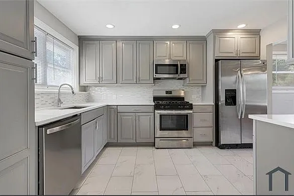 407 N West Ave — Photo 15