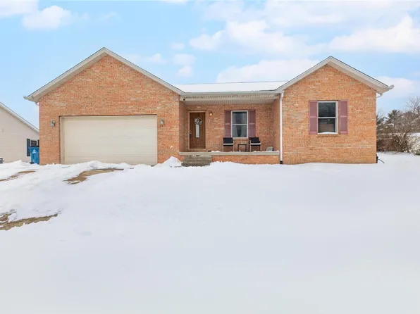 118 E Roosevelt Dr, Moro, IL 62067