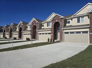 5122 Addison Dr #5122, Utica, MI 48316
