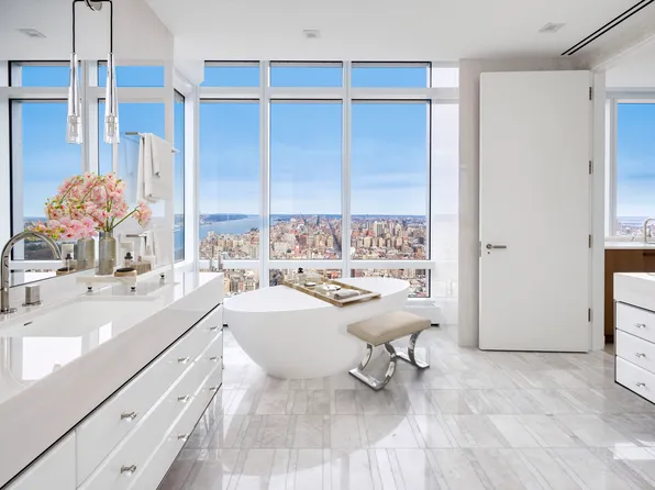 200 Amsterdam Avenue image 4 of 14