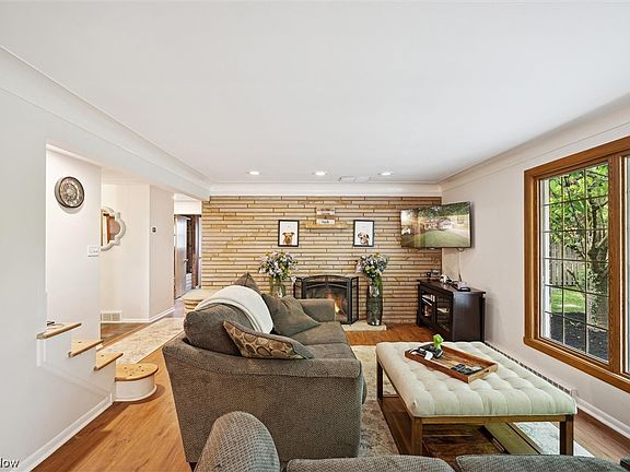 4th image of 1849 Dunellon Dr