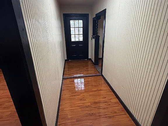 5th image of 119 S Lewis Ave