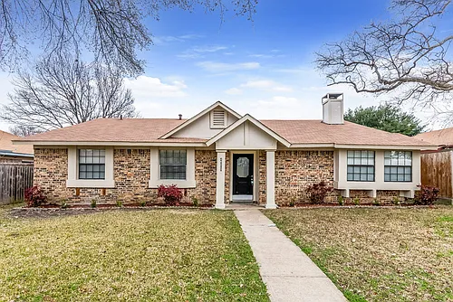 4008 Shackelford Dr Photo 1