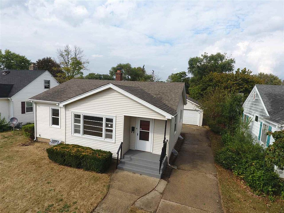1st image of 2823 Custer Ave