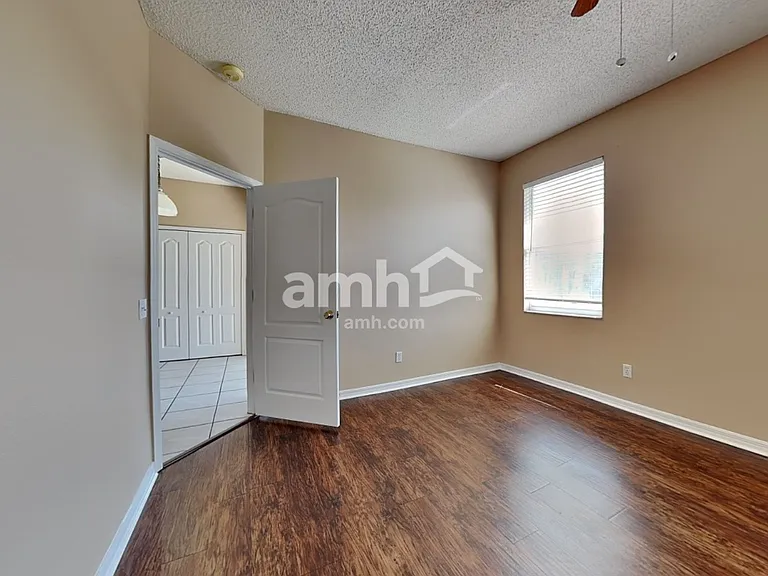443 Sand Ridge Dr — Photo 12