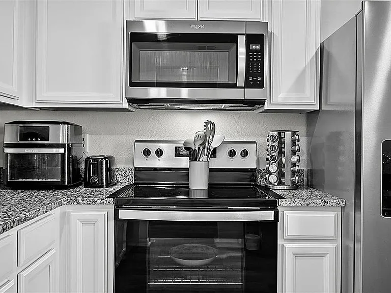 70 Pebble Beach Dr — Photo 16