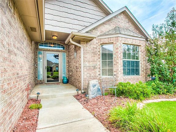3rd image of 4912 Stag Horn Dr