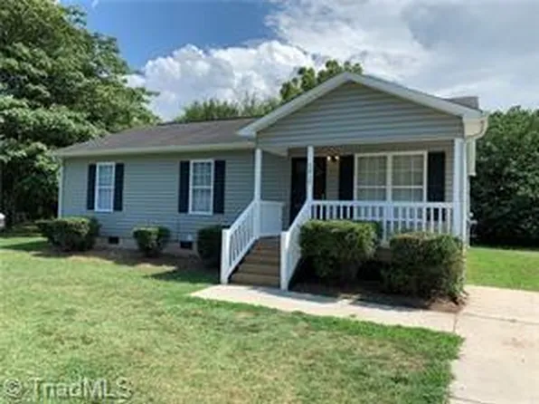 3912 Holts Chapel Rd, Greensboro, NC 27401