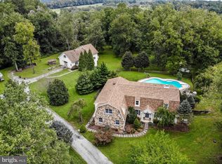 1657 Warpath Rd, West Chester, PA 19382