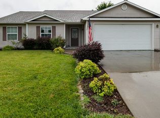 104 Hackberry Ave, Manhattan, KS 66502