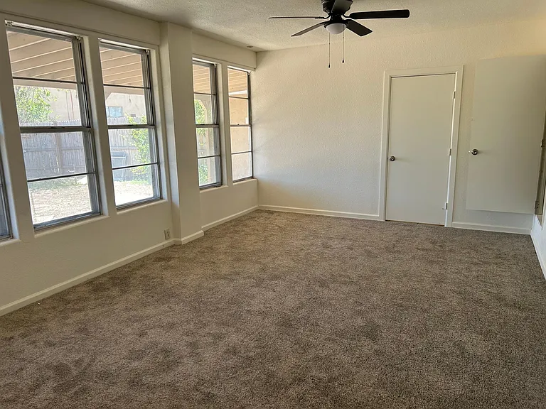 6642 Elwood Dr NW — Photo 10