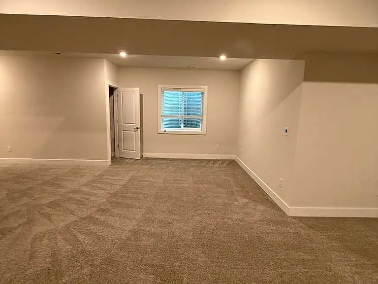 704 Peony Ln — Photo 62