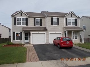 216 Charleston Ave, Romeoville, IL 60446