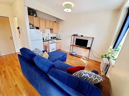 Rented by Brooklyn Property Group LLC | media 22