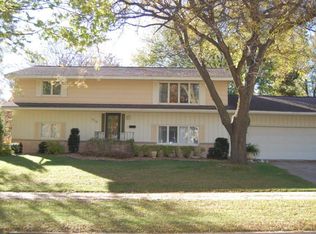 1010 15th St SW, Austin, MN 55912