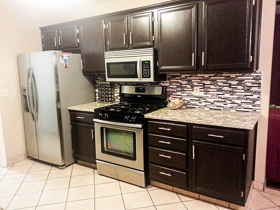 3rd image of 4732 Alexandra Ln